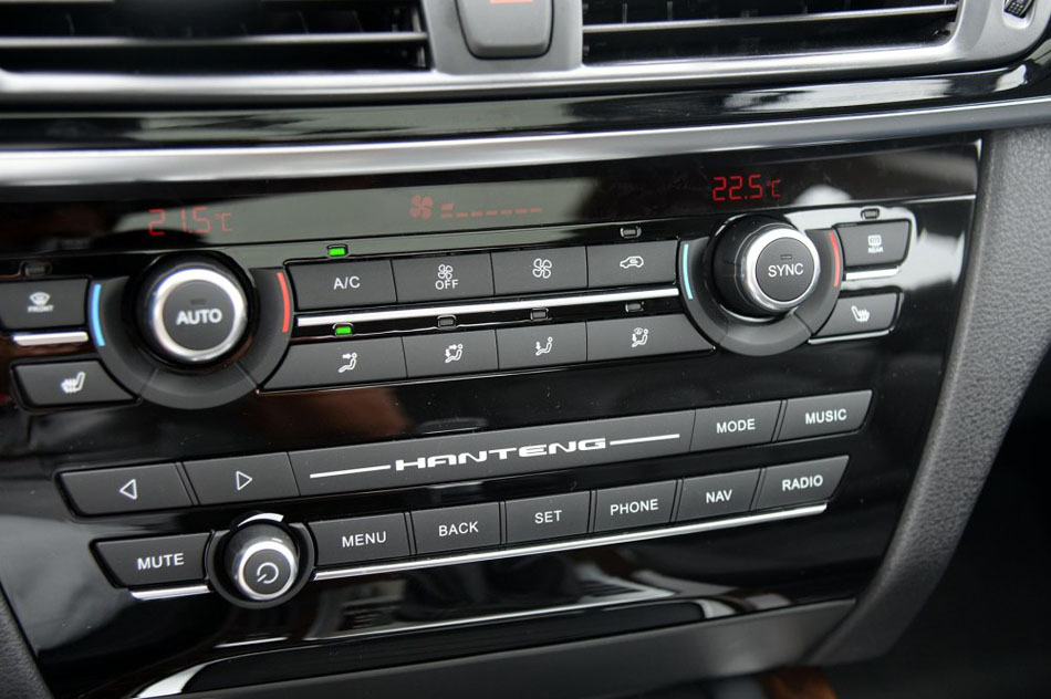 2016款 2.0T 自动尊享型 内饰