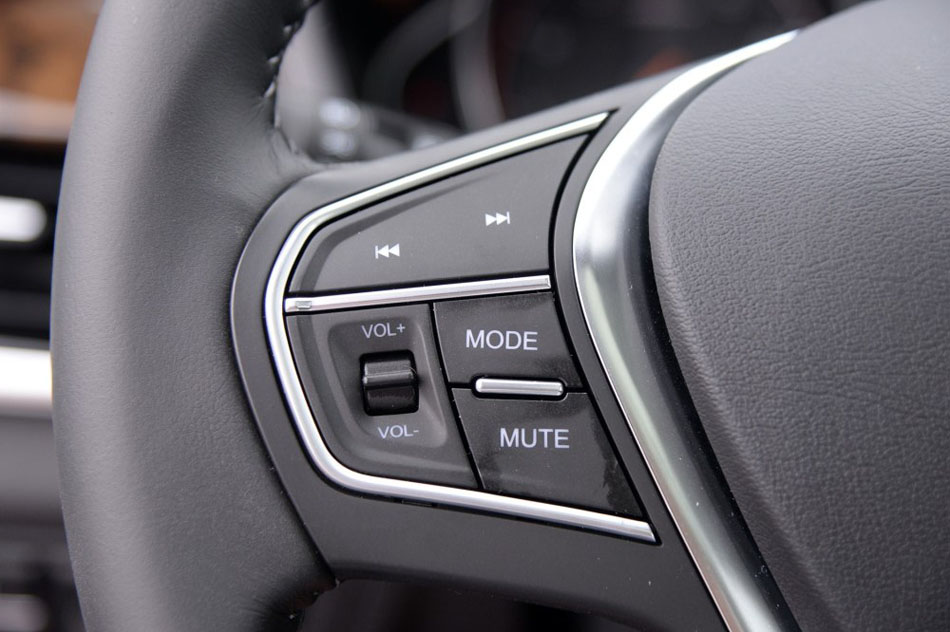 2016款 2.0T 自动尊享型 内饰