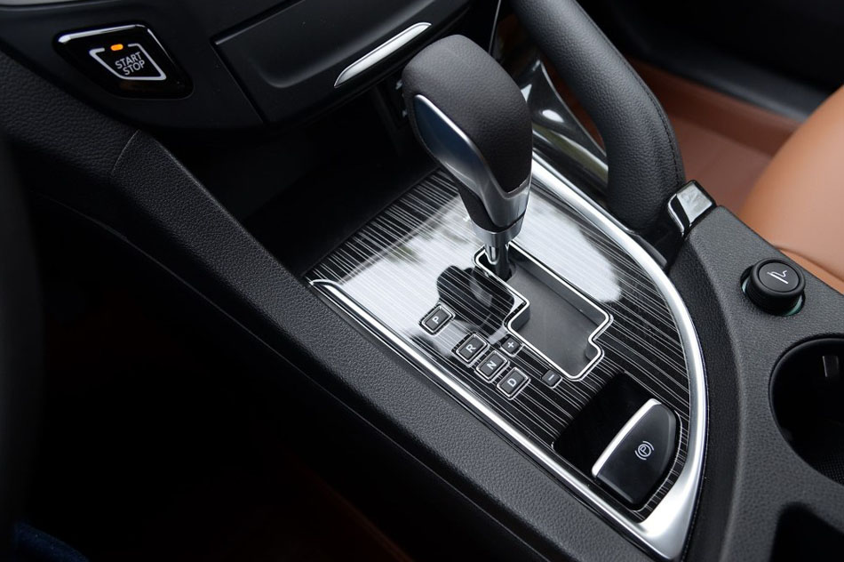 2016款 2.0L 自动旗舰版 内饰