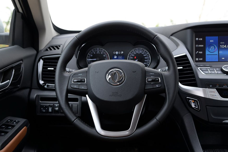 2016款 2.0L 自动旗舰版 内饰