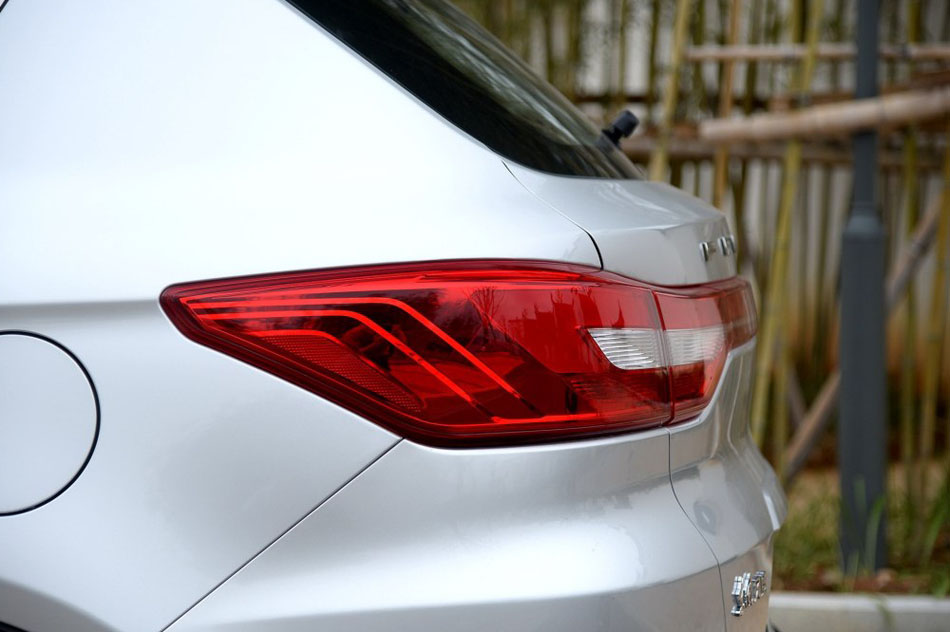 2016款 2.0L 自动旗舰版 细节