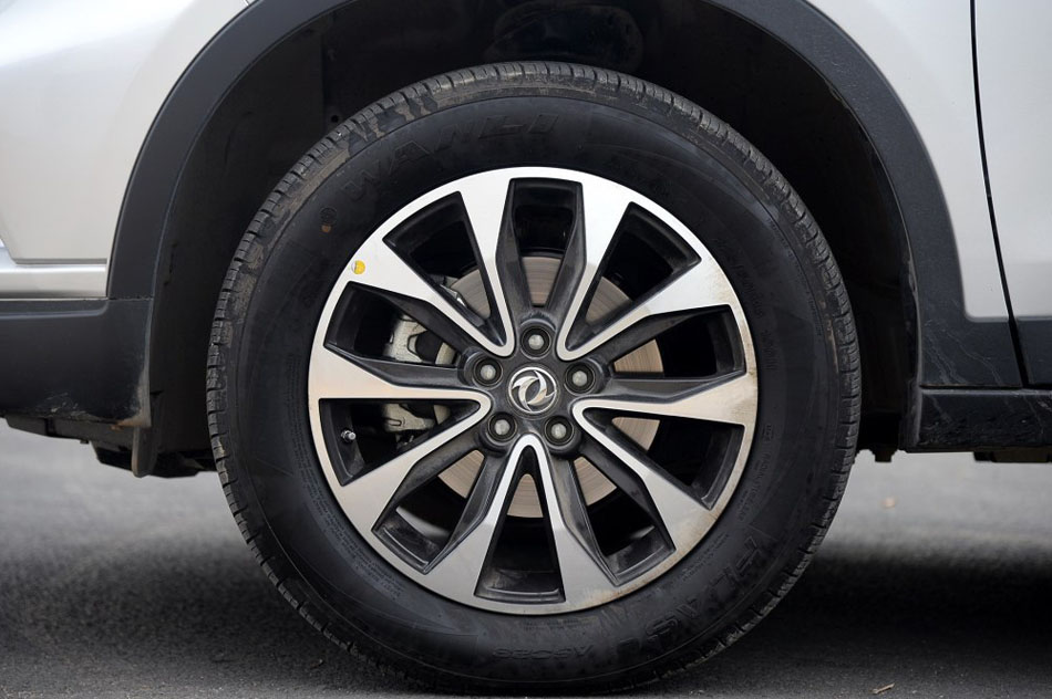 2016款 2.0L 自动旗舰版 细节