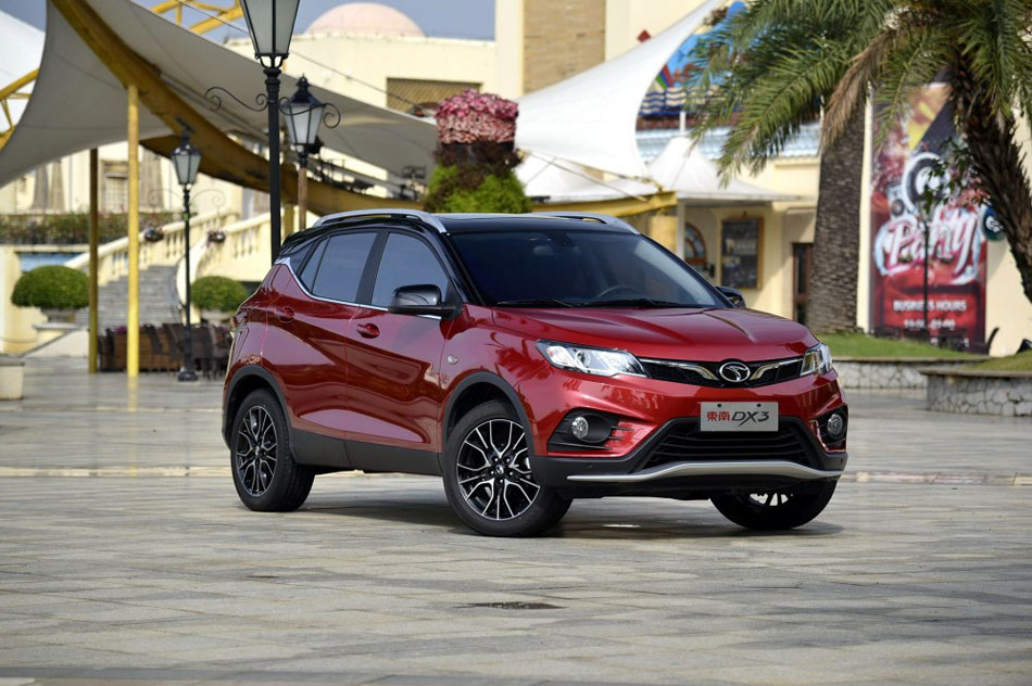 2016款 1.5L 手动劲彩版 外观