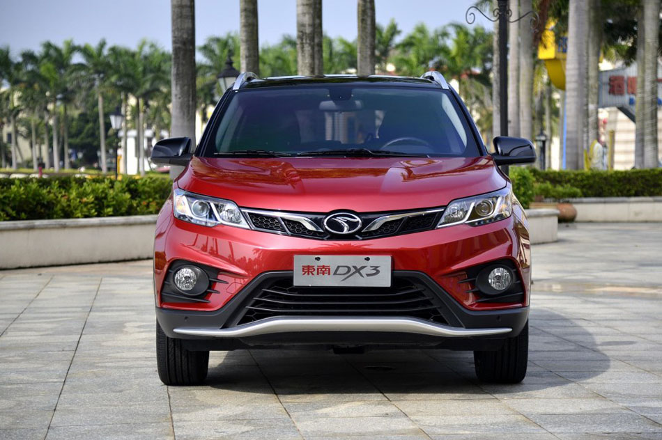 2016款 1.5L 手动劲彩版 外观