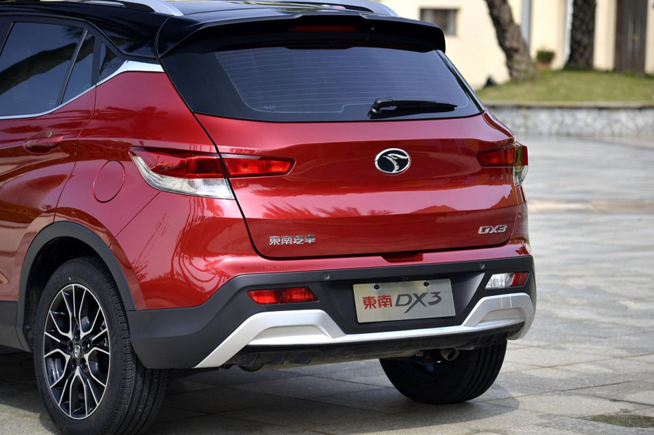 2016款 1.5L 手动劲彩版 细节