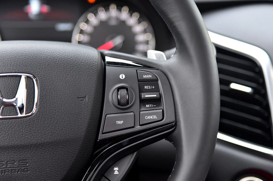 2017款 370TURBO 四驱至尊版 内饰