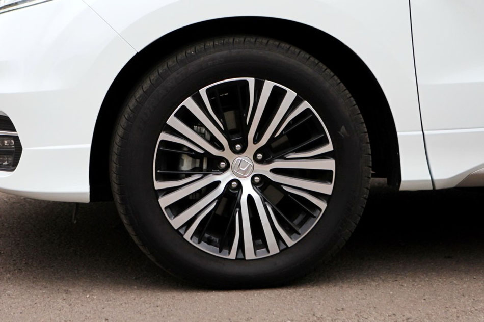 2017款 370TURBO 四驱至尊版 细节