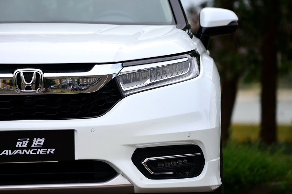 2017款 370TURBO 四驱至尊版 细节