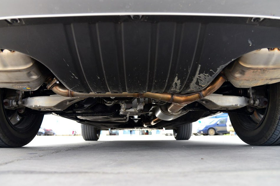 2017款 370TURBO 四驱至尊版 引擎底盘