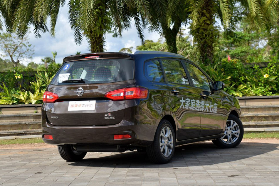 2017款 七座版 1.5T 手动适·享型 外观