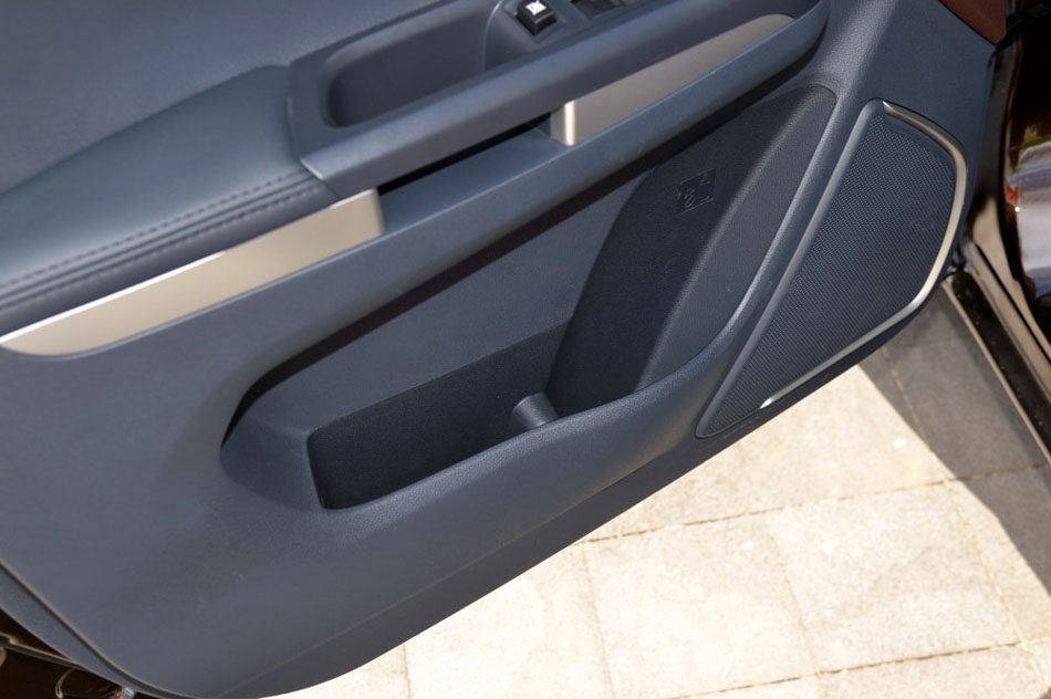 2017款 七座版 1.5T 手动适·享型 座椅空间