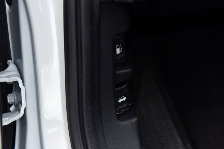 2017款 1.5L CVT风尚版 座椅空间