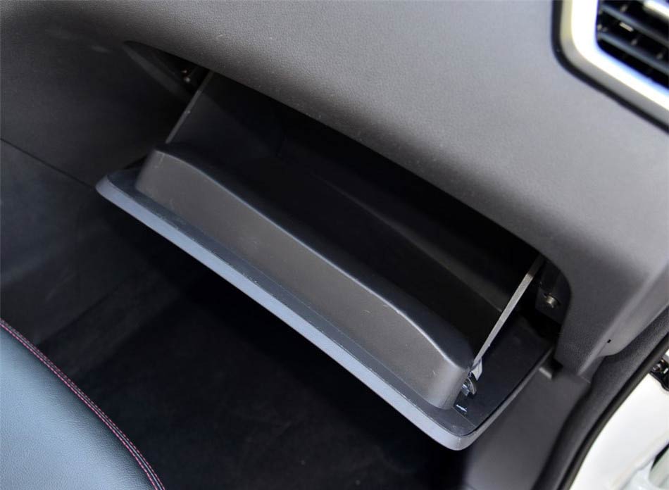 开瑞K60  2017款 1.5L 手动旗舰型 内饰功能