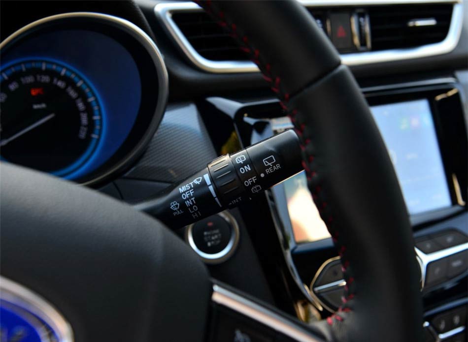 开瑞K60  2017款 1.5L 手动旗舰型 内饰功能