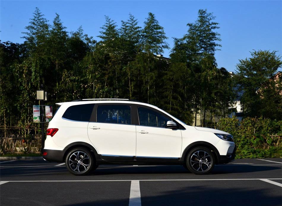 开瑞K60  2017款 1.5L 手动旗舰型 外观