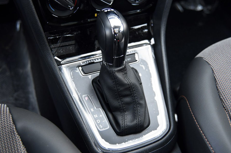 2017款 230TSI 自动舒适型 内饰