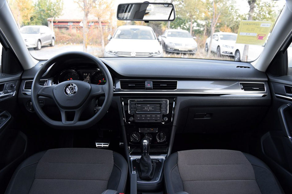 2017款 230TSI 自动舒适型 内饰