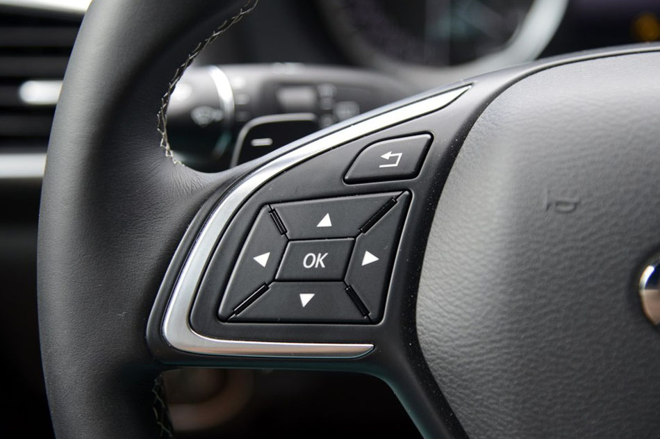 2017款 2.0T 四驱极限版 内饰