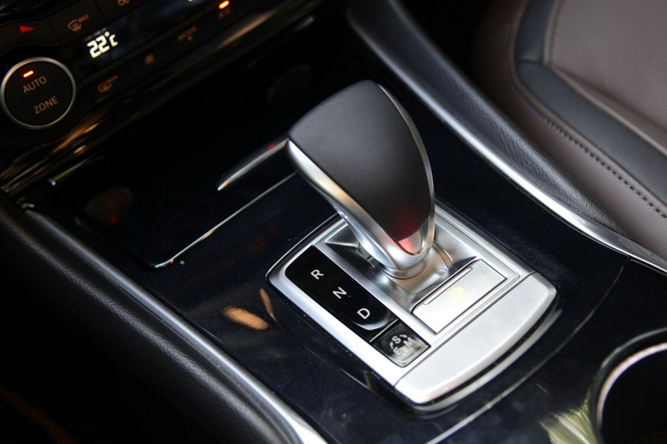 2017款 2.0T 四驱极限版 内饰