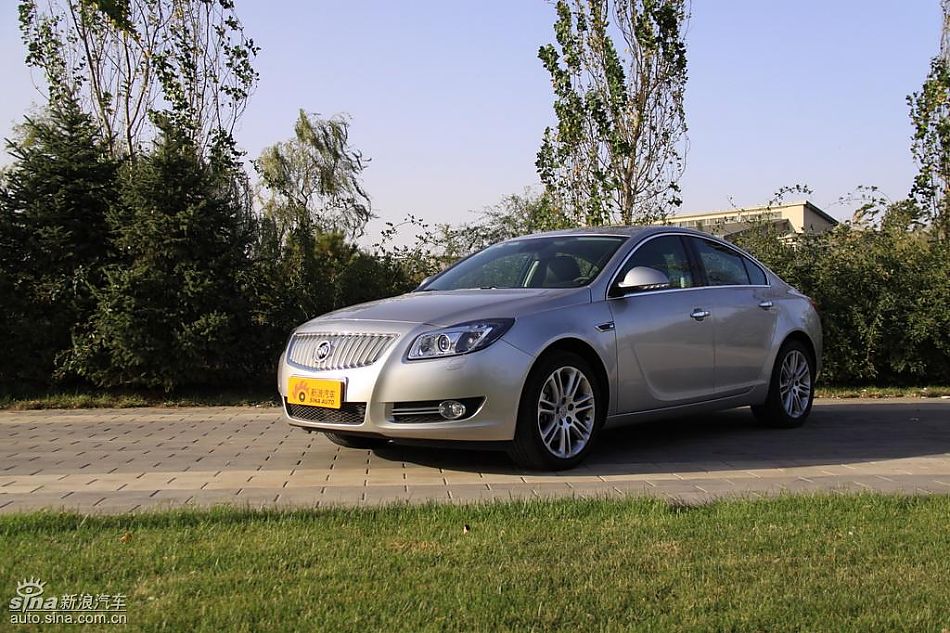 别克新君威2.0T外观实拍图