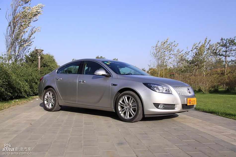 别克新君威2.0T外观实拍图