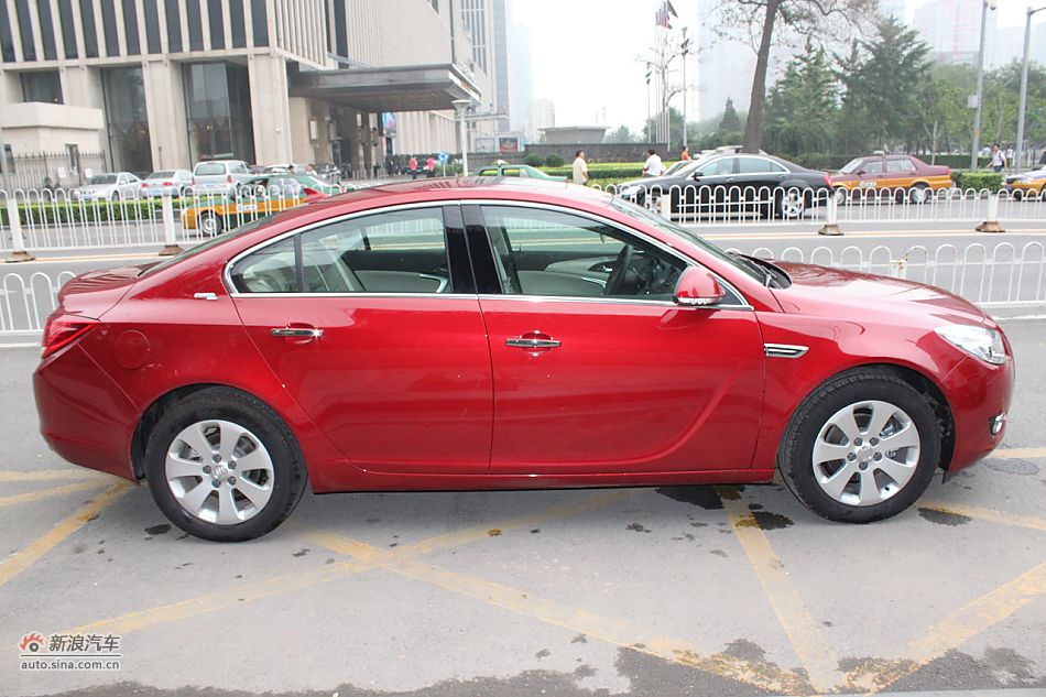 新君威外观整体