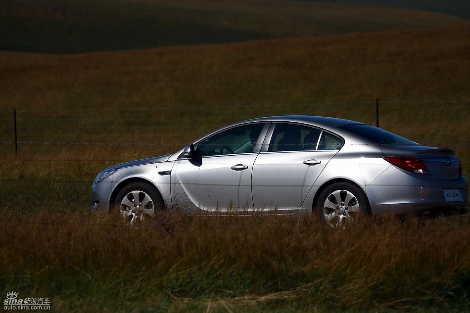 别克新君威1.6T实拍图外观