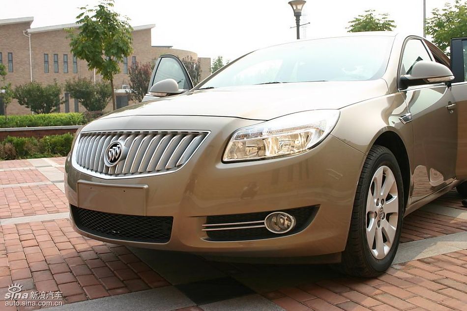 上海通用新君威1.6T到店实拍-外观