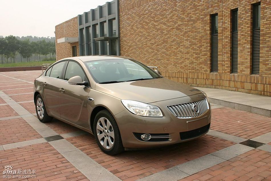 上海通用新君威1.6T到店实拍-外观