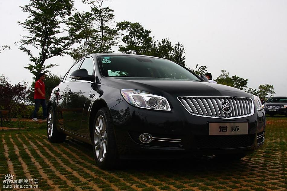 别克新君威2.0T试驾实拍图外观