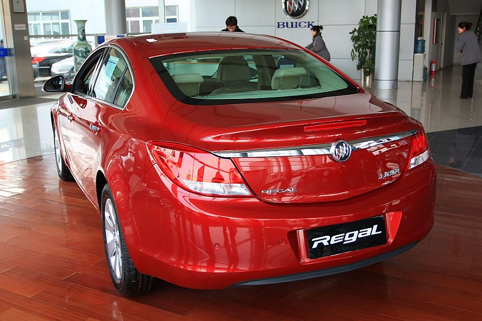 上海通用别克新君威到店实拍-外观