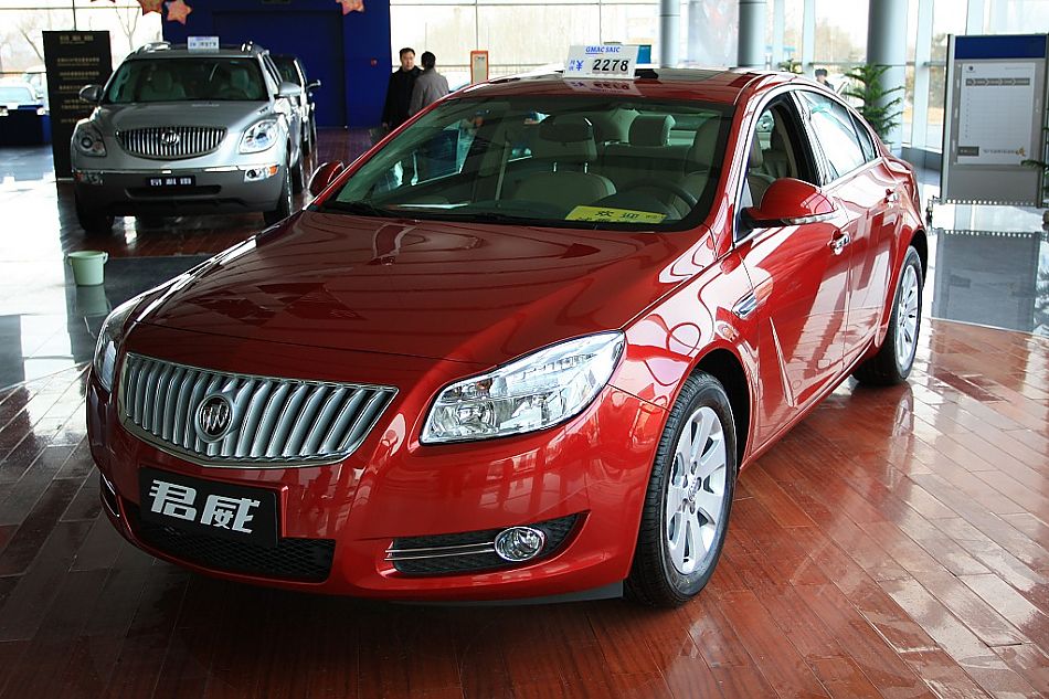 上海通用别克新君威到店实拍-外观