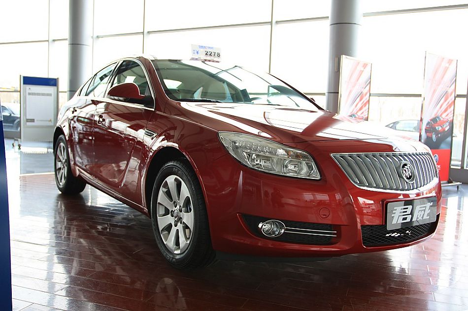 上海通用别克新君威到店实拍-外观