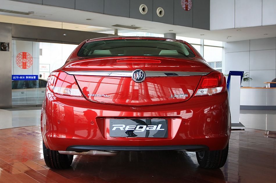 上海通用别克新君威到店实拍-外观