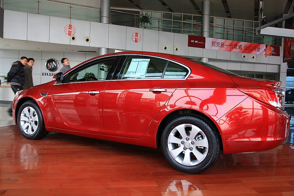 上海通用别克新君威到店实拍-外观