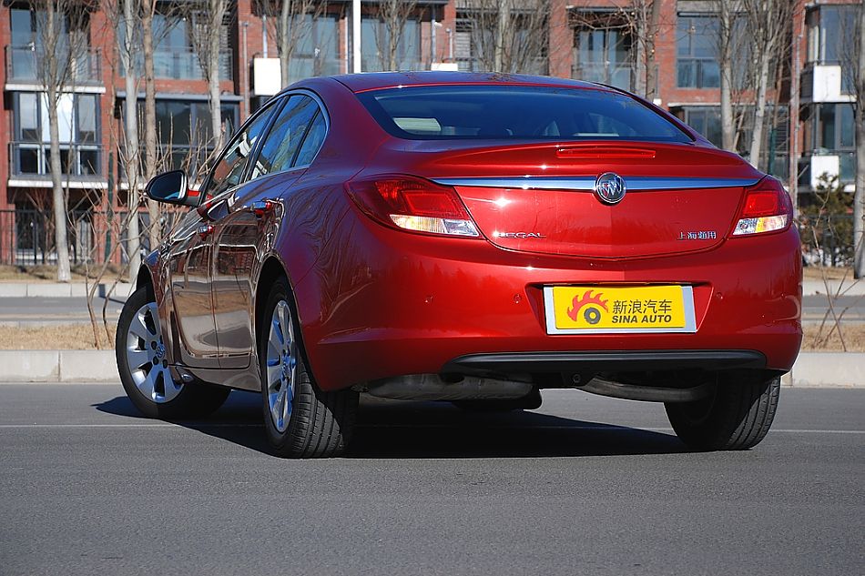 新君威2.0外观图片