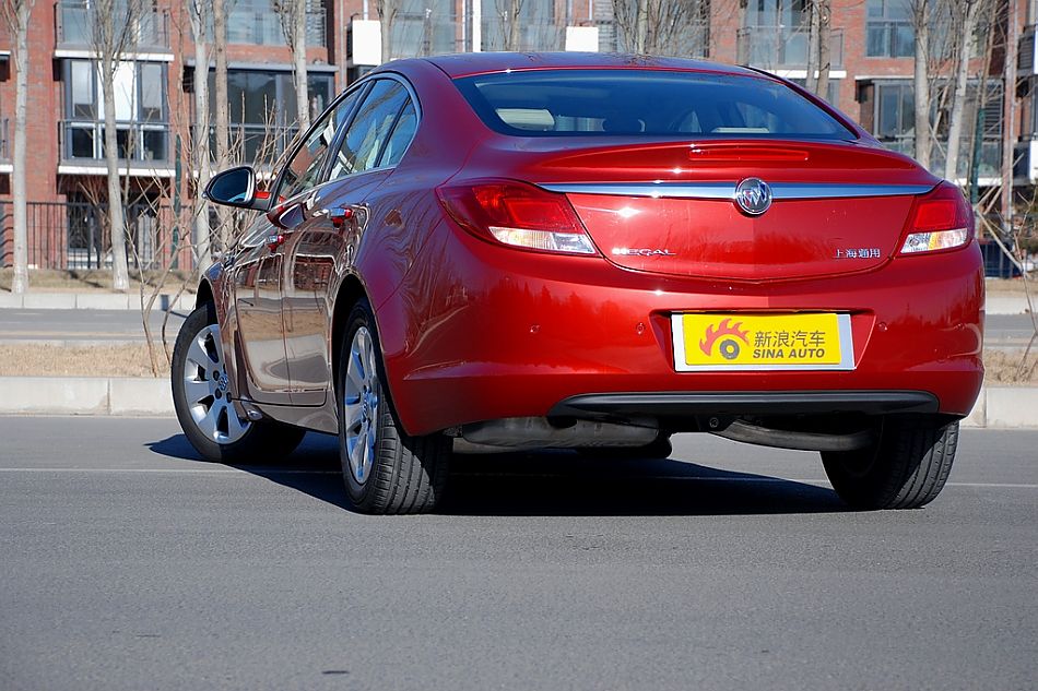 新君威2.0外观图片