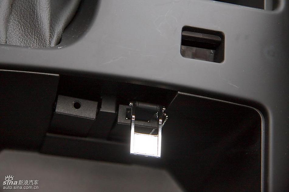 别克新君威2.0T试驾实拍图内饰