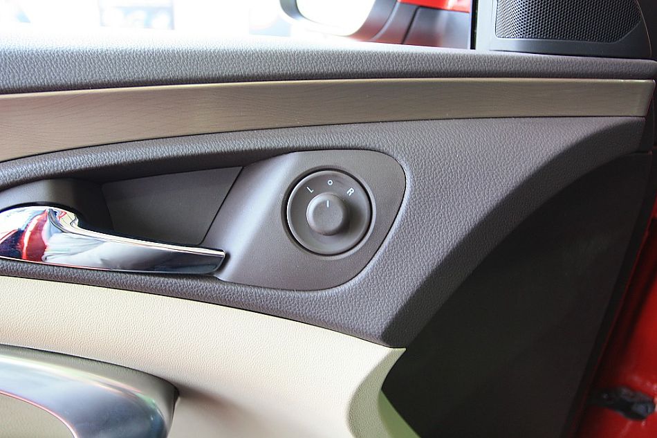 上海通用别克新君威到店实拍-内饰