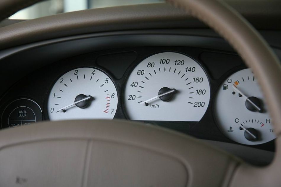 上海通用君威仪表盘