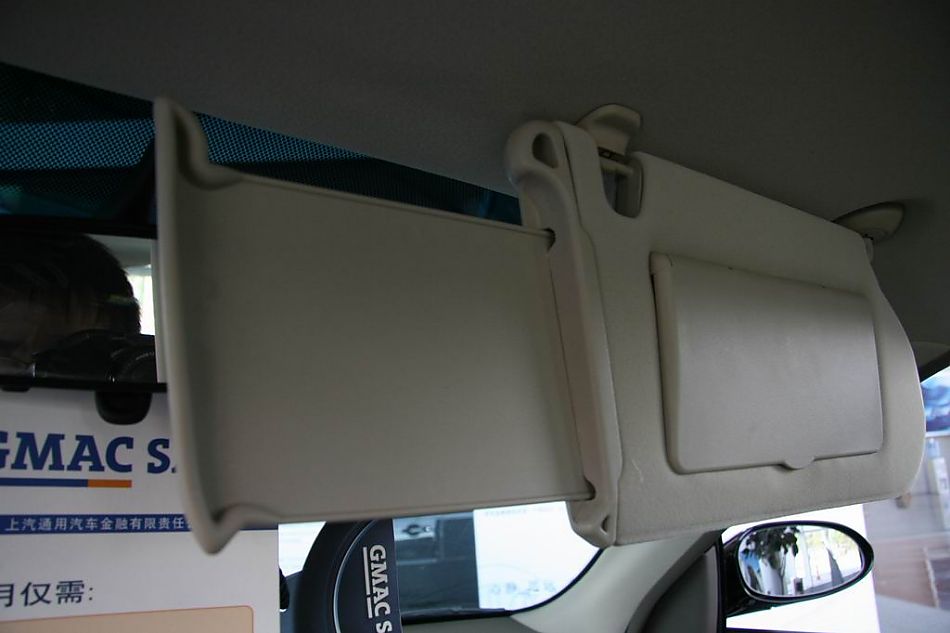 上海通用君威内饰