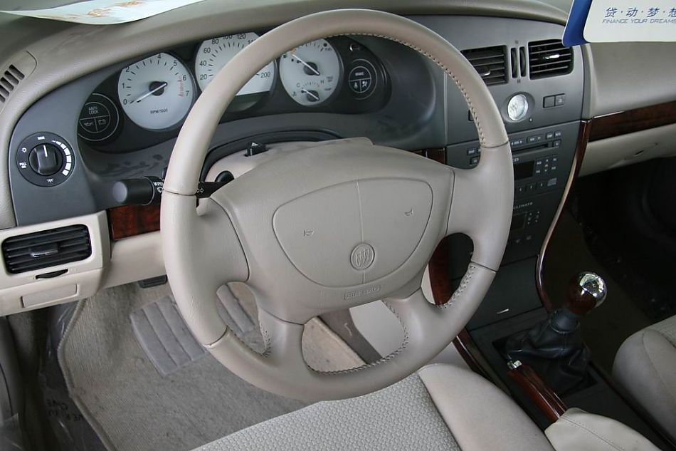 上海通用君威方向盘