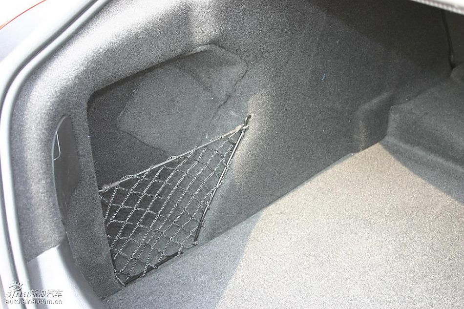 上海通用新君威1.6T到店实拍-其他