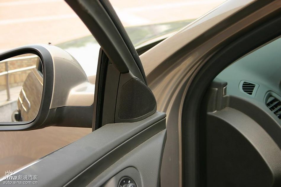 上海通用新君威1.6T到店实拍-其他