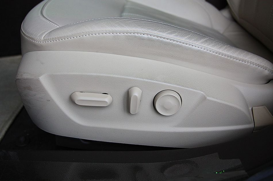 上海通用别克新君威到店实拍-内饰