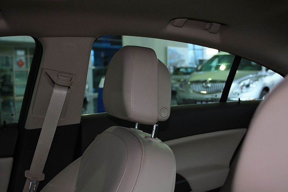 上海通用别克新君威到店实拍-其他