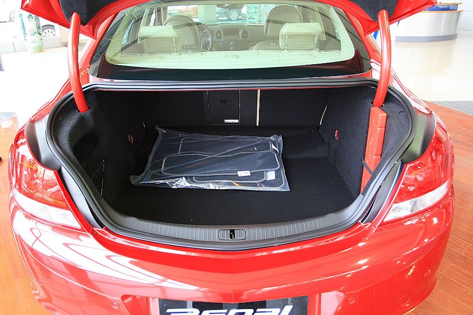 上海通用别克新君威到店实拍-其他