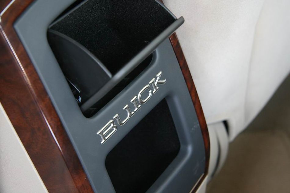 上海通用君威内饰细节