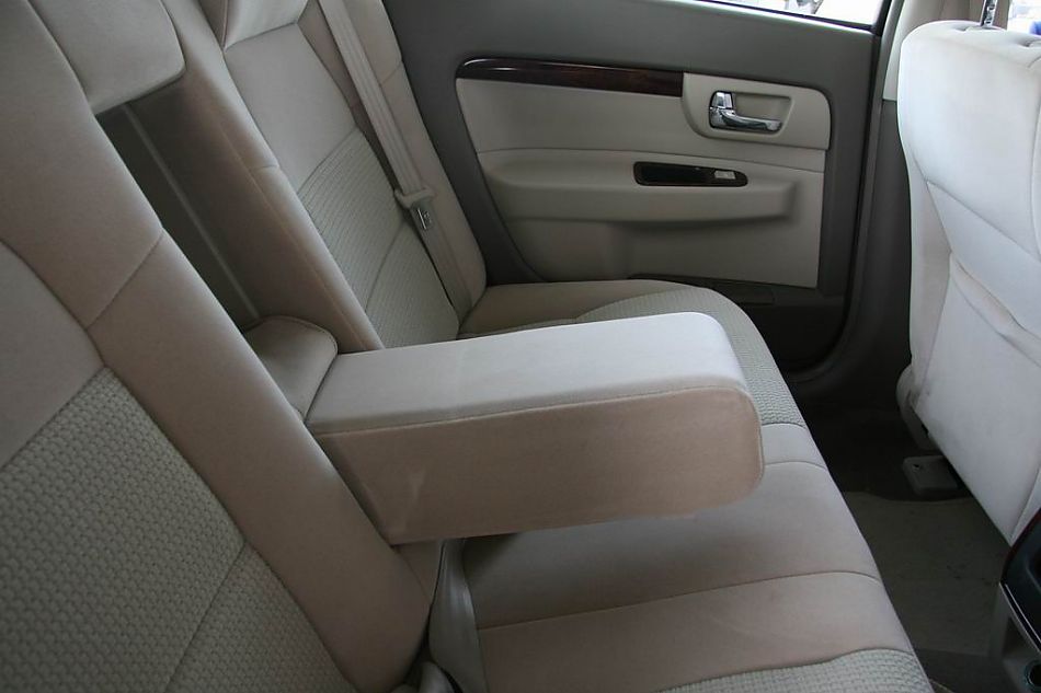 上海通用君威内饰