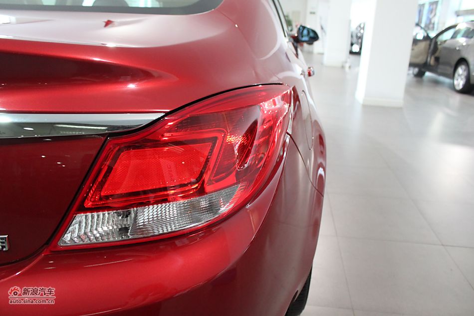 新君威外观细节